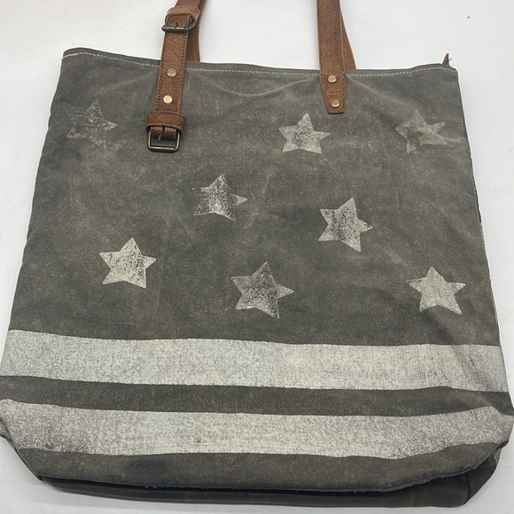 Mona B Stars and Stripes Canvas Leather Upcycled Large Tote Bag. TOT2868 - Picture 3 of 12